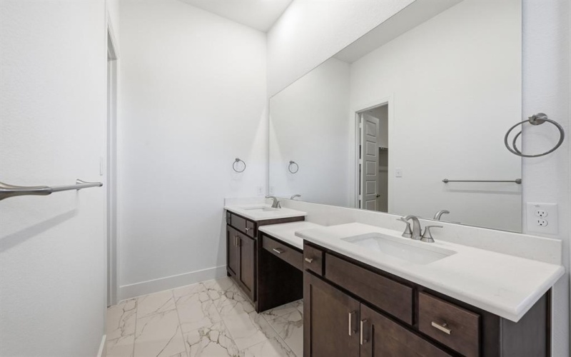 3704 American Paint Drive, Aubrey, TX 76227, 3 Habitaciones Habitaciones , ,2 BañosBaños,Residential,En Venta,3704 American Paint Drive,0,21146106