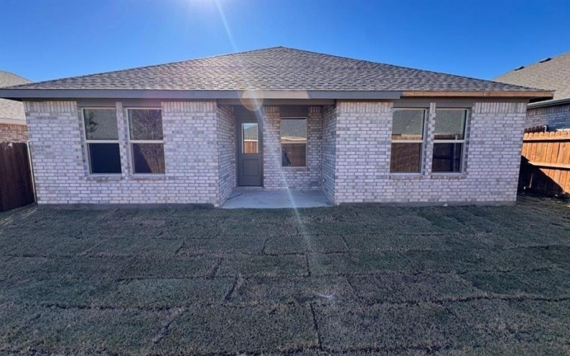524 CRESTRIDGE Drive N, Cleburne, TX 76033, 3 Bedrooms Bedrooms, ,2 BathroomsBathrooms,Residential,For Sale,524 CRESTRIDGE Drive N,0,21146235