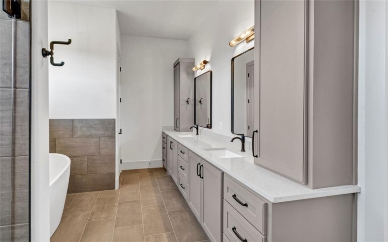 2217 Grass Roots Road, Tolar, TX 76476, 4 Habitaciones Habitaciones , ,2 BañosBaños,Residential,En Venta,2217 Grass Roots Road,0,21146263