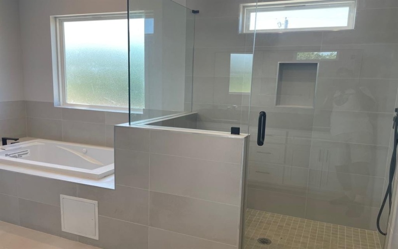 5514 Fannie Street, Dallas, TX 75212, 5 Bedrooms Bedrooms, ,3 BathroomsBathrooms,Residential,For Sale,5514 Fannie Street,0,21146506