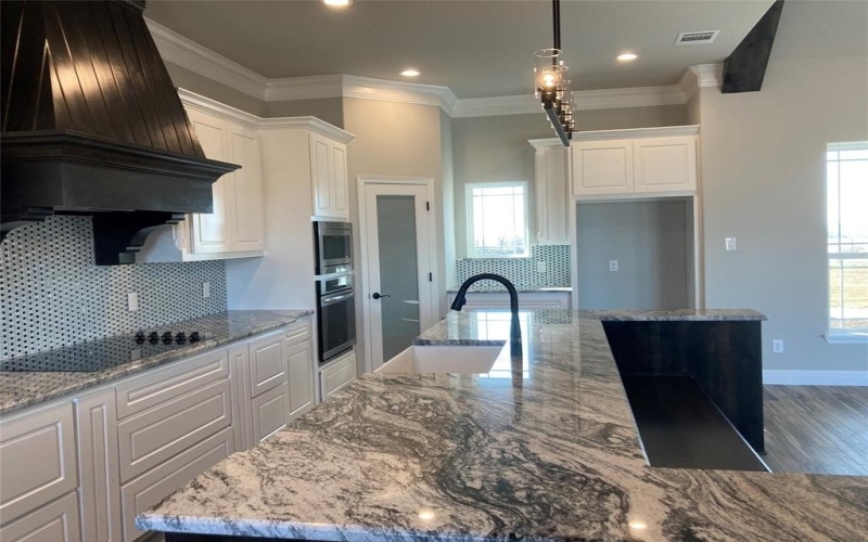 7081 Veal Station, Weatherford, TX 76085, 4 Bedrooms Bedrooms, ,2 BathroomsBathrooms,Residential,For Sale,7081 Veal Station,14462708