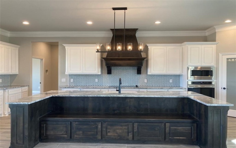 7081 Veal Station, Weatherford, TX 76085, 4 Bedrooms Bedrooms, ,2 BathroomsBathrooms,Residential,For Sale,7081 Veal Station,14462708