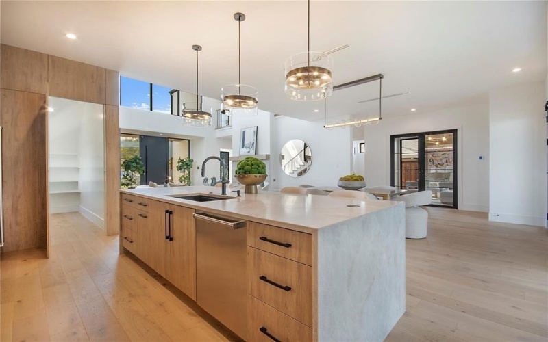 7619 Kenwell Street, Dallas, TX 75209, 4 Habitaciones Habitaciones , ,5 BañosBaños,Residential,En Venta,7619 Kenwell Street,0,21146759