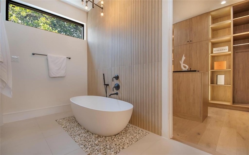 7619 Kenwell Street, Dallas, TX 75209, 4 Habitaciones Habitaciones , ,5 BañosBaños,Residential,En Venta,7619 Kenwell Street,0,21146759