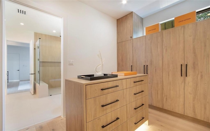 7619 Kenwell Street, Dallas, TX 75209, 4 Habitaciones Habitaciones , ,5 BañosBaños,Residential,En Venta,7619 Kenwell Street,0,21146759