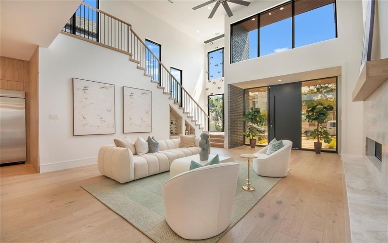 7619 Kenwell Street, Dallas, TX 75209, 4 Habitaciones Habitaciones , ,5 BañosBaños,Residential,En Venta,7619 Kenwell Street,0,21146759