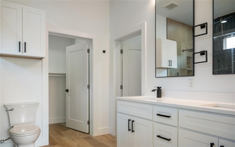 2950 Sundial Drive, Dallas, TX 75229, 4 Bedrooms Bedrooms, ,3 BathroomsBathrooms,Residential,For Sale,2950 Sundial Drive,0,21147008