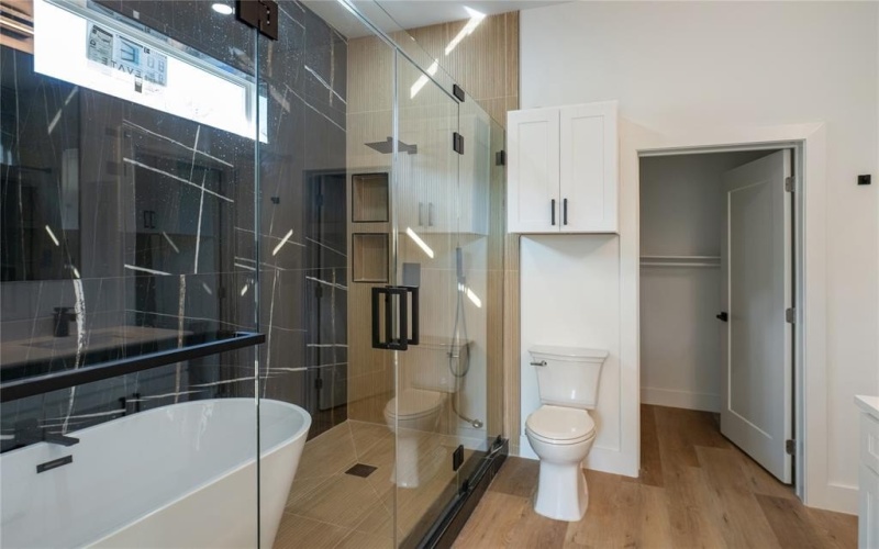 2950 Sundial Drive, Dallas, TX 75229, 4 Bedrooms Bedrooms, ,3 BathroomsBathrooms,Residential,For Sale,2950 Sundial Drive,0,21147008