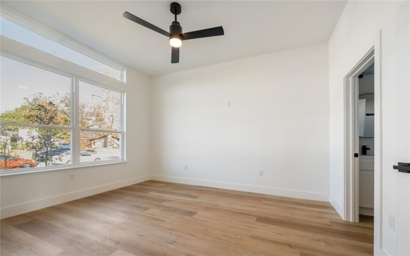 2950 Sundial Drive, Dallas, TX 75229, 4 Bedrooms Bedrooms, ,3 BathroomsBathrooms,Residential,For Sale,2950 Sundial Drive,0,21147008