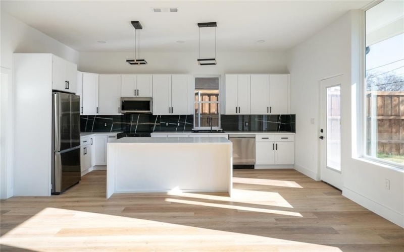 2950 Sundial Drive, Dallas, TX 75229, 4 Bedrooms Bedrooms, ,3 BathroomsBathrooms,Residential,For Sale,2950 Sundial Drive,0,21147008