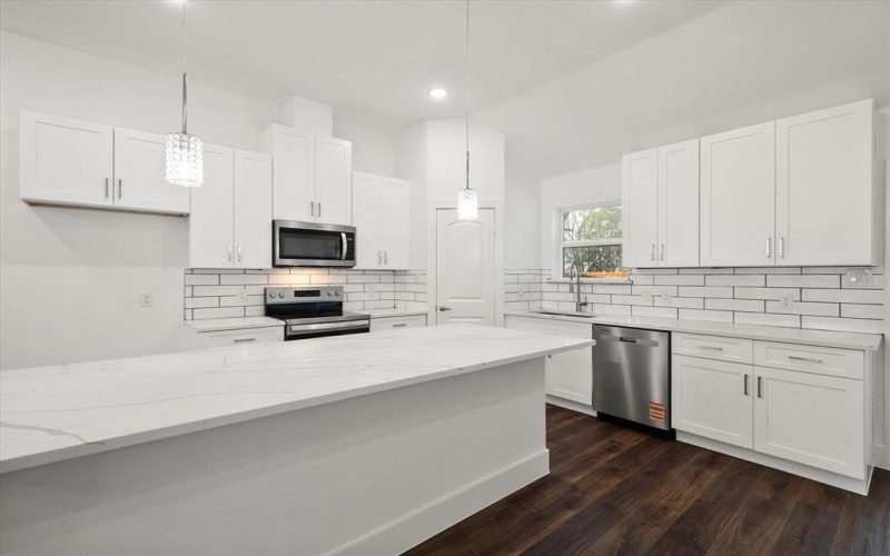 401 N Goodman Avenue, Kerens, TX 75144, 3 Habitaciones Habitaciones , ,2 BañosBaños,Residential,En Venta,401 N Goodman Avenue,0,21147145