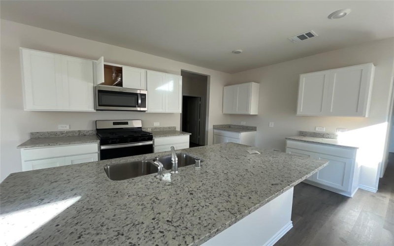 545 Epiphany Lane, Lavon, TX 75166, 4 Bedrooms Bedrooms, ,2 BathroomsBathrooms,Residential,For Sale,545 Epiphany Lane,0,21147168