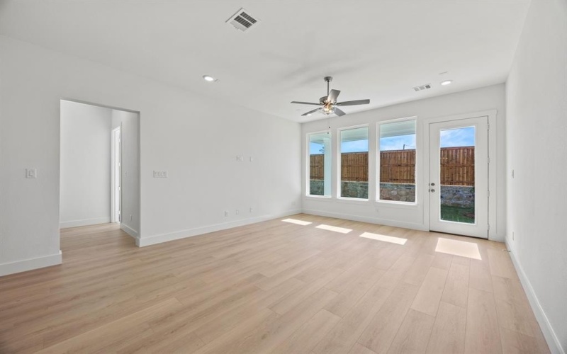 328 Chestnut Street, Celina, TX 75009, 3 Bedrooms Bedrooms, ,2 BathroomsBathrooms,Residential,For Sale,328 Chestnut Street,0,21147193