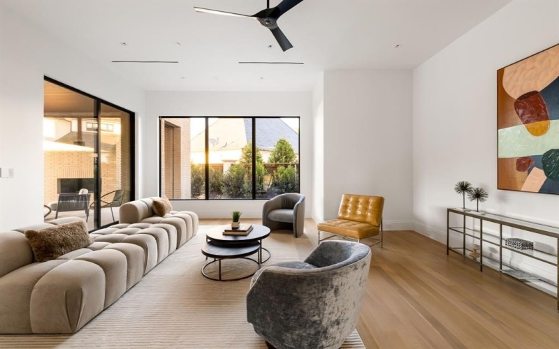 4527 N Lindhurst Avenue, Dallas, TX 75229, 5 Habitaciones Habitaciones , ,6 BañosBaños,Residential,En Venta,4527 N Lindhurst Avenue,0,21147381