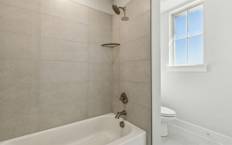 152 Swan Lake Drive, Waxahachie, TX 75165, 4 Bedrooms Bedrooms, ,3 BathroomsBathrooms,Residential,For Sale,152 Swan Lake Drive,0,21147600