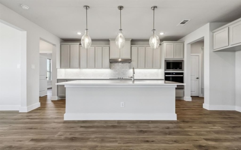 152 Swan Lake Drive, Waxahachie, TX 75165, 4 Bedrooms Bedrooms, ,3 BathroomsBathrooms,Residential,For Sale,152 Swan Lake Drive,0,21147600