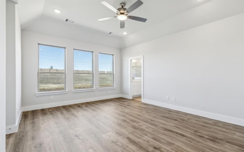 152 Swan Lake Drive, Waxahachie, TX 75165, 4 Bedrooms Bedrooms, ,3 BathroomsBathrooms,Residential,For Sale,152 Swan Lake Drive,0,21147600