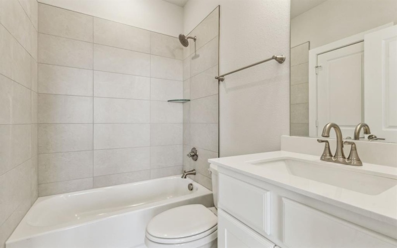 152 Swan Lake Drive, Waxahachie, TX 75165, 4 Bedrooms Bedrooms, ,3 BathroomsBathrooms,Residential,For Sale,152 Swan Lake Drive,0,21147600