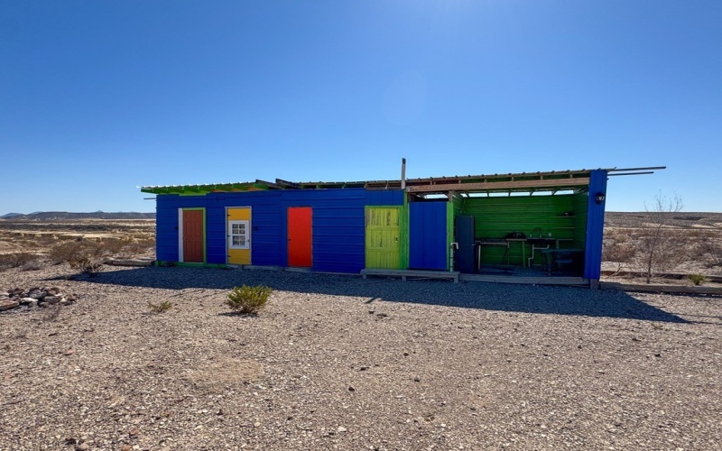 400 N Smiling Dog Trail, Terlingua, TX 79830, 2 Habitaciones Habitaciones , ,2 BañosBaños,Residential,En Venta,400 N Smiling Dog Trail,0,158057
