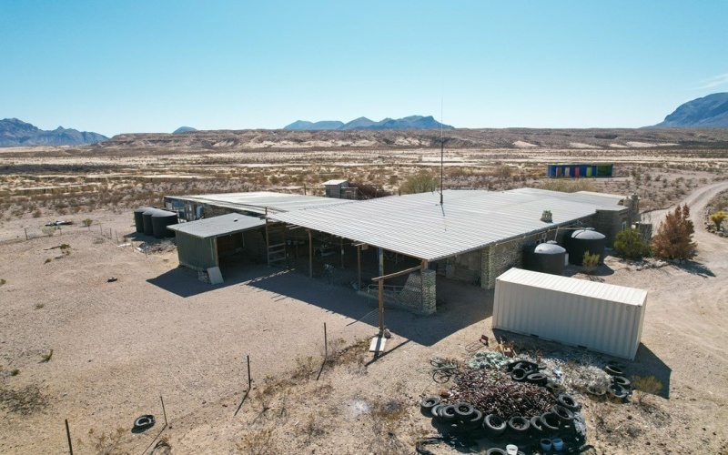 400 N Smiling Dog Trail, Terlingua, TX 79830, 2 Habitaciones Habitaciones , ,2 BañosBaños,Residential,En Venta,400 N Smiling Dog Trail,0,158057