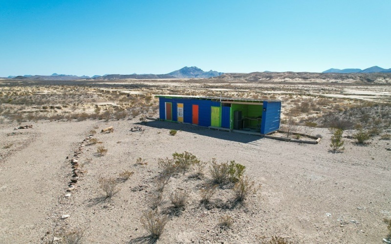 400 N Smiling Dog Trail, Terlingua, TX 79830, 2 Habitaciones Habitaciones , ,2 BañosBaños,Residential,En Venta,400 N Smiling Dog Trail,0,158057