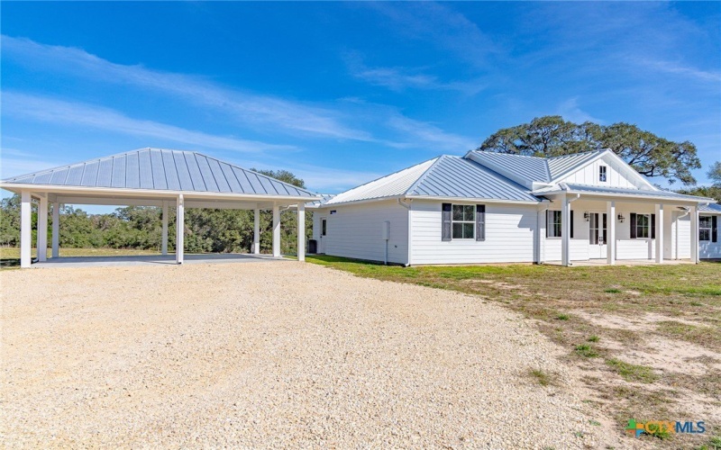 725 Private Road 1581, Hallettsville, TX 77964, 3 Habitaciones Habitaciones , ,2 BañosBaños,Granja,En Venta,725 Private Road 1581,0,601032