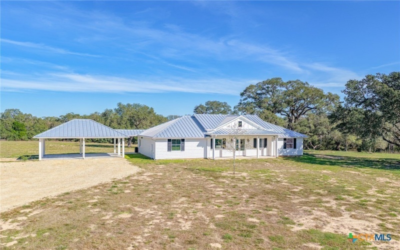 725 Private Road 1581, Hallettsville, TX 77964, 3 Habitaciones Habitaciones , ,2 BañosBaños,Granja,En Venta,725 Private Road 1581,0,601032