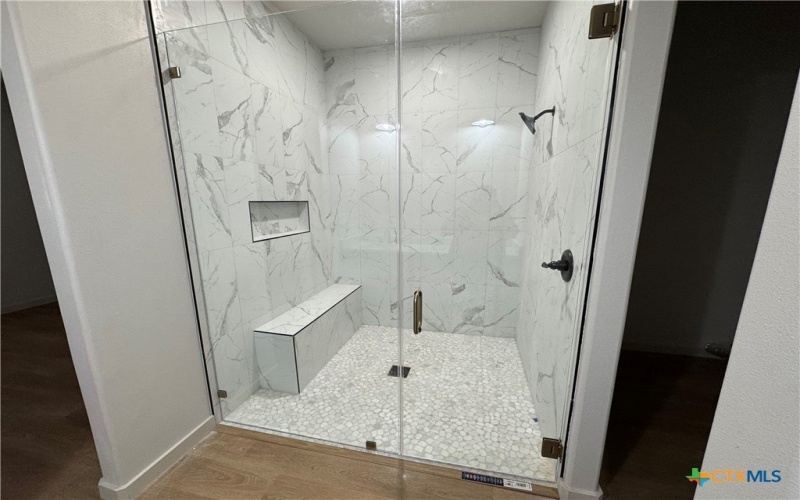 318 Warehouse Road, Victoria, TX 77905, 3 Habitaciones Habitaciones , ,2 BañosBaños,Residential,En Venta,318 Warehouse Road,0,601168