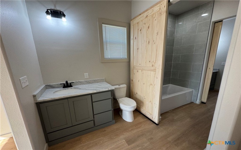 318 Warehouse Road, Victoria, TX 77905, 3 Habitaciones Habitaciones , ,2 BañosBaños,Residential,En Venta,318 Warehouse Road,0,601168