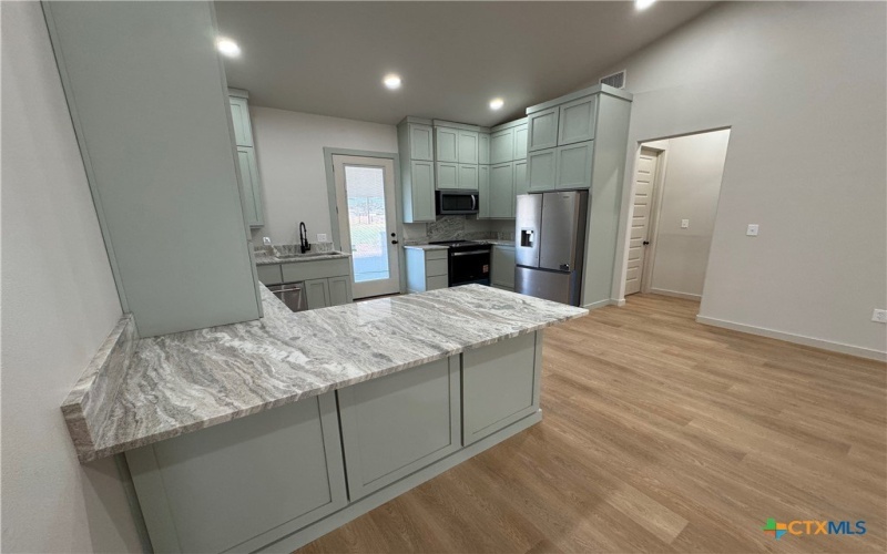 318 Warehouse Road, Victoria, TX 77905, 3 Habitaciones Habitaciones , ,2 BañosBaños,Residential,En Venta,318 Warehouse Road,0,601168