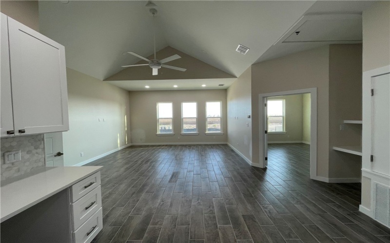 211 St John Circle, Port Aransas, TX 78373, 3 Habitaciones Habitaciones , ,2 BañosBaños,Residential,En Venta,211 St John Circle,0,469420