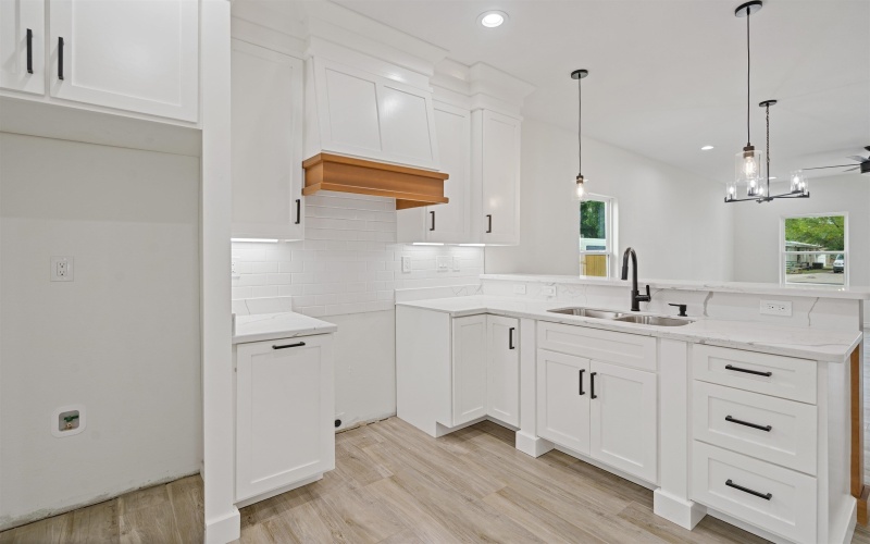 406 E Cortinas, Del Rio, TX 78840, 3 Habitaciones Habitaciones , ,2 BañosBaños,Residential,En Venta,406 E Cortinas,0,208003