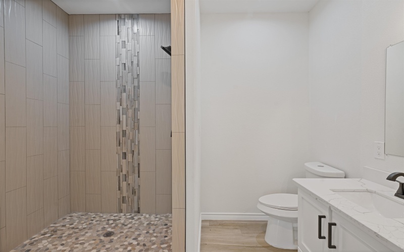 406 E Cortinas, Del Rio, TX 78840, 3 Habitaciones Habitaciones , ,2 BañosBaños,Residential,En Venta,406 E Cortinas,0,208003