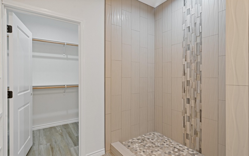 406 E Cortinas, Del Rio, TX 78840, 3 Habitaciones Habitaciones , ,2 BañosBaños,Residential,En Venta,406 E Cortinas,0,208003