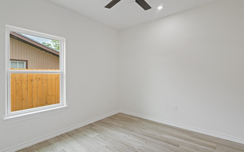 406 E Cortinas, Del Rio, TX 78840, 3 Habitaciones Habitaciones , ,2 BañosBaños,Residential,En Venta,406 E Cortinas,0,208003