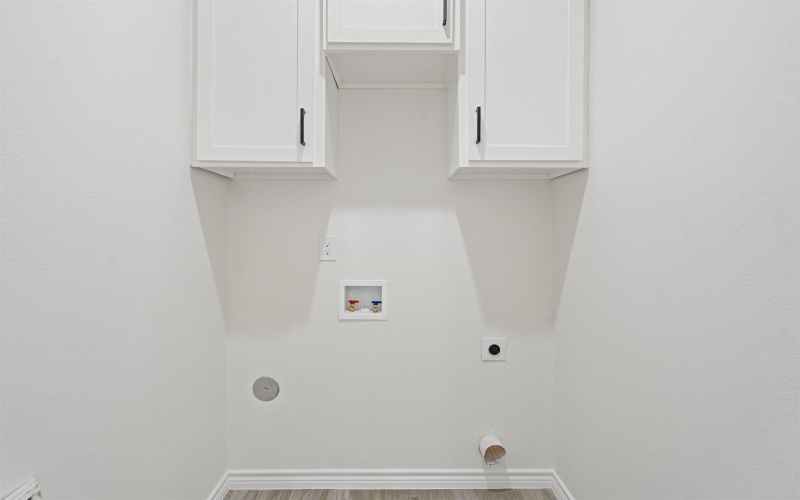 406 E Cortinas, Del Rio, TX 78840, 3 Habitaciones Habitaciones , ,2 BañosBaños,Residential,En Venta,406 E Cortinas,0,208003