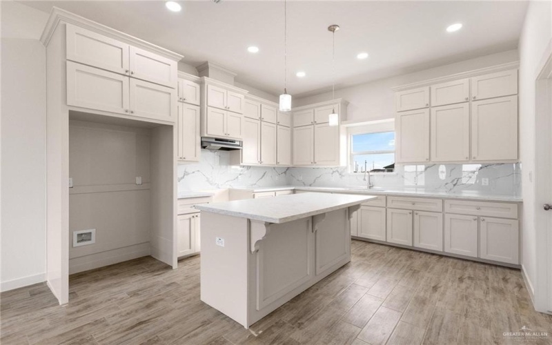 349 Barcelona Street, Donna, TX 78537, 3 Bedrooms Bedrooms, ,2 BathroomsBathrooms,Residential,For Sale,349 Barcelona Street,0,491629