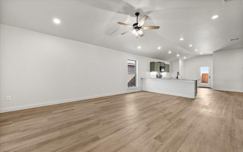 7101 14th Street, Lubbock, TX 79416, 3 Habitaciones Habitaciones , ,2 BañosBaños,Residential,En Venta,7101 14th Street,0,202600332