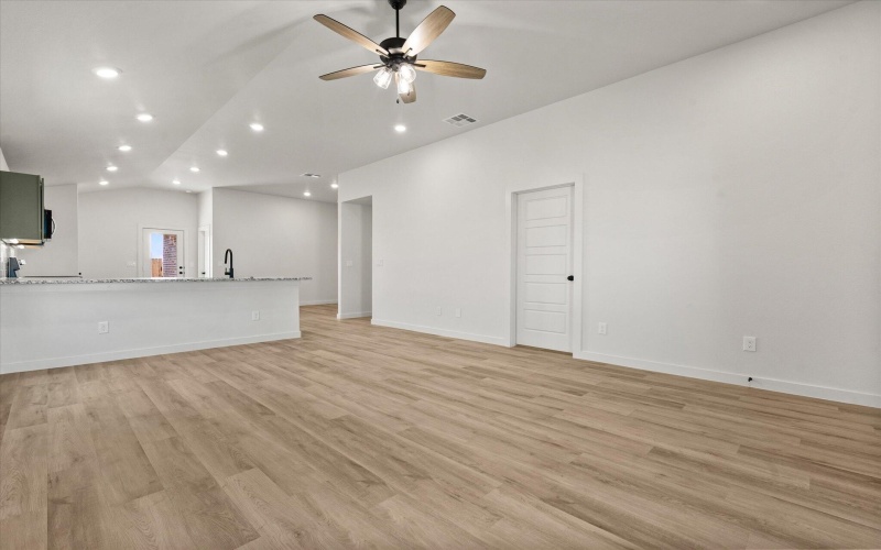 7101 14th Street, Lubbock, TX 79416, 3 Habitaciones Habitaciones , ,2 BañosBaños,Residential,En Venta,7101 14th Street,0,202600332