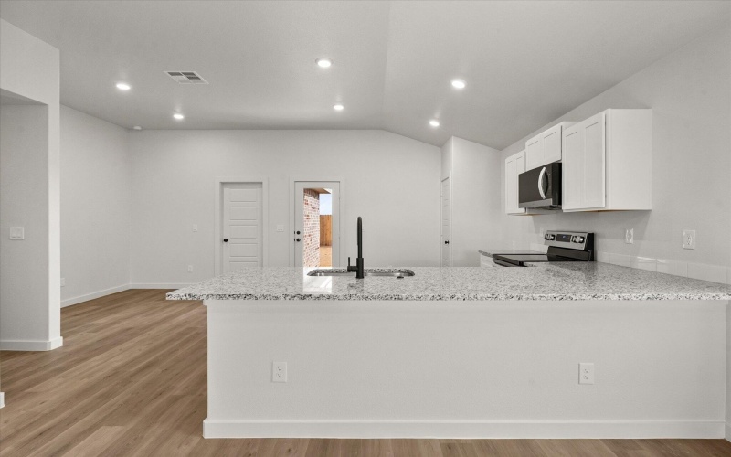 2611 Garland Avenue, Lubbock, TX 79407, 3 Habitaciones Habitaciones , ,2 BañosBaños,Residential,En Venta,2611 Garland Avenue,0,202600340