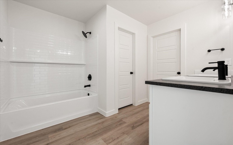 7103 14th Street, Lubbock, TX 79416, 4 Habitaciones Habitaciones , ,2 BañosBaños,Residential,En Venta,7103 14th Street,0,202600349