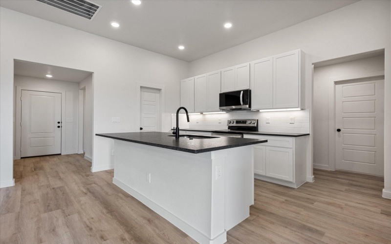 7103 14th Street, Lubbock, TX 79416, 4 Habitaciones Habitaciones , ,2 BañosBaños,Residential,En Venta,7103 14th Street,0,202600349