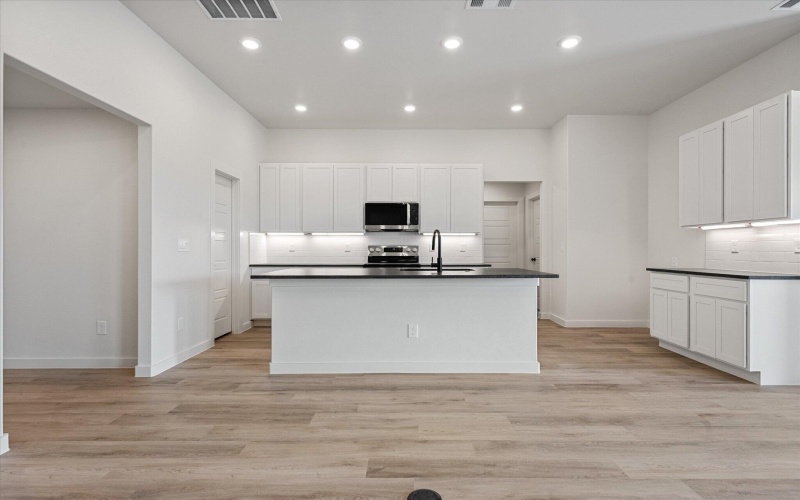 7103 14th Street, Lubbock, TX 79416, 4 Habitaciones Habitaciones , ,2 BañosBaños,Residential,En Venta,7103 14th Street,0,202600349