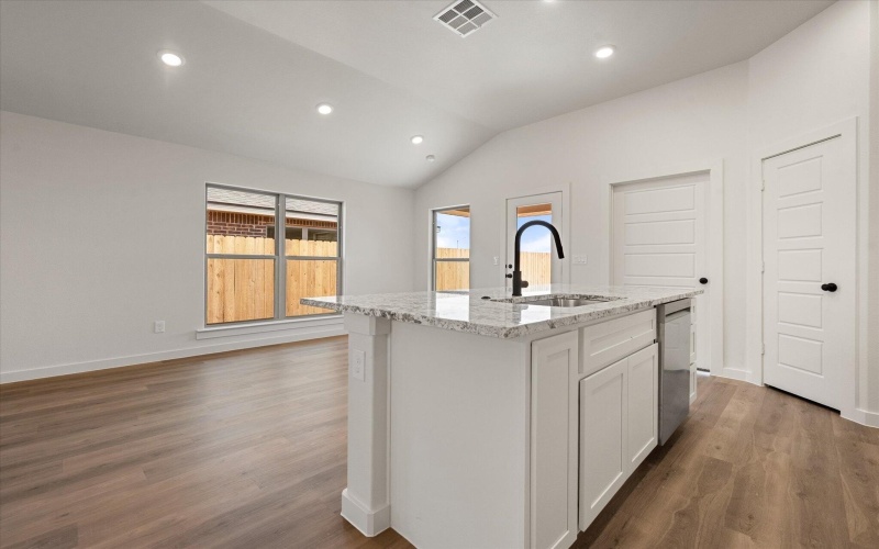 7105 14th Street, Lubbock, TX 79416, 4 Bedrooms Bedrooms, ,2 BathroomsBathrooms,Residential,For Sale,7105 14th Street,0,202600352