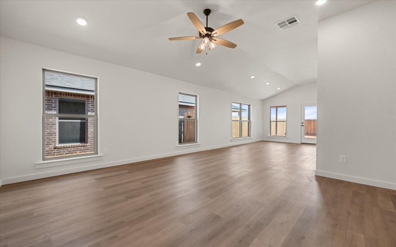 7105 14th Street, Lubbock, TX 79416, 4 Bedrooms Bedrooms, ,2 BathroomsBathrooms,Residential,For Sale,7105 14th Street,0,202600352