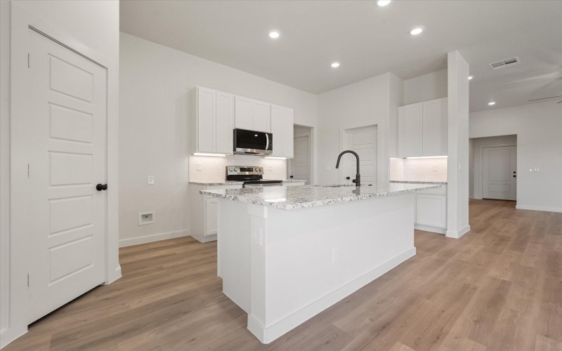 7105 14th Street, Lubbock, TX 79416, 4 Bedrooms Bedrooms, ,2 BathroomsBathrooms,Residential,For Sale,7105 14th Street,0,202600352