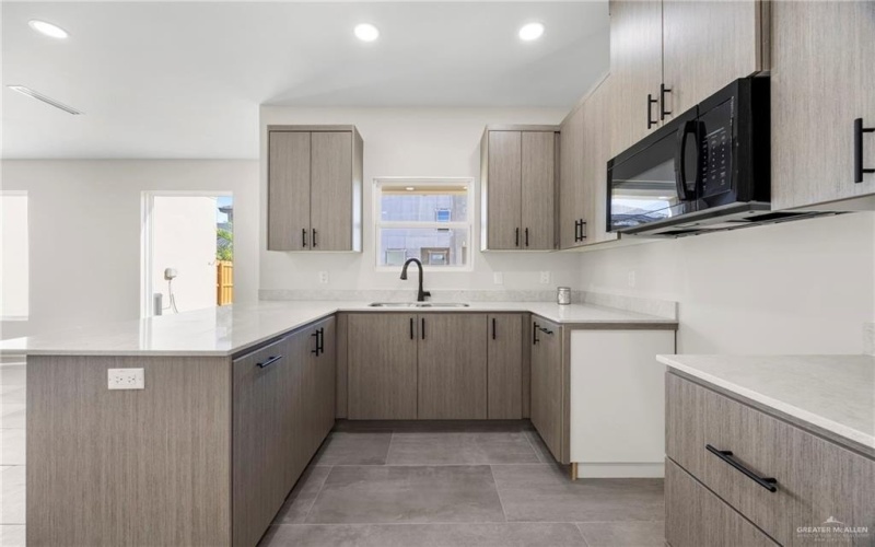 2203 Dorado Drive, Mission, TX 78573, 3 Bedrooms Bedrooms, ,2 BathroomsBathrooms,Residential,For Sale,2203 Dorado Drive,0,491547