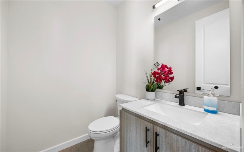 2203 Dorado Drive, Mission, TX 78573, 3 Bedrooms Bedrooms, ,2 BathroomsBathrooms,Residential,For Sale,2203 Dorado Drive,0,491547