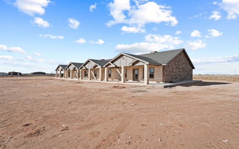 6615 E County Rd 61, Midland, TX 79705, 8 Bedrooms Bedrooms, ,8 BathroomsBathrooms,Residential Multi Family,For Sale,6615 E County Rd 61,0,50087858