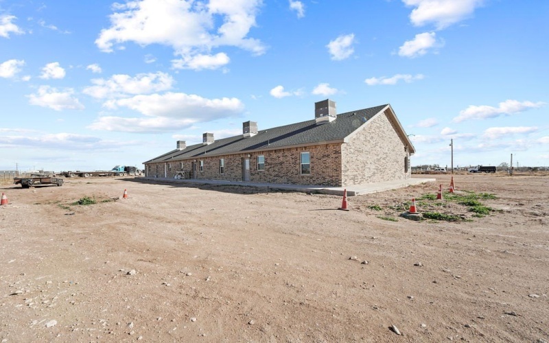 6615 E County Rd 61, Midland, TX 79705, 8 Bedrooms Bedrooms, ,8 BathroomsBathrooms,Residential Multi Family,For Sale,6615 E County Rd 61,0,50087858